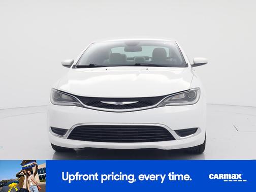 White 2015 Chrysler 200 Limited