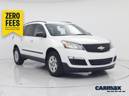 White 2017 Chevrolet Traverse LS