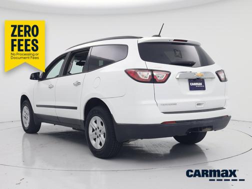 White 2017 Chevrolet Traverse LS