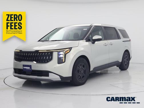 Silver 2025 Kia Carnival LXS