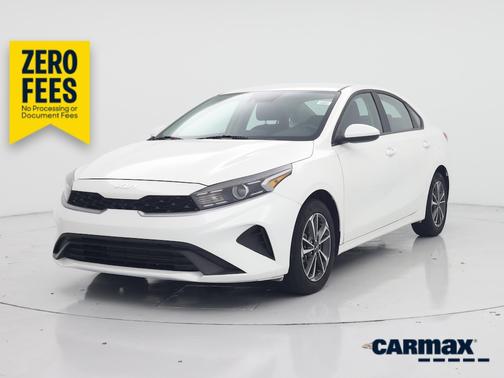 White 2024 Kia Forte LX