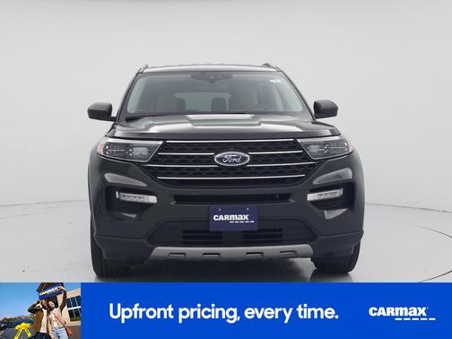 Green 2022 Ford Explorer XLT