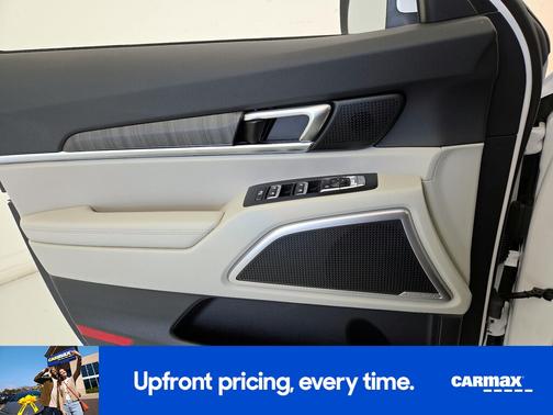 White 2025 Kia Telluride X-Line EX