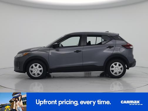 Gray 2023 Nissan Kicks S