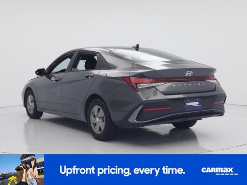 Gray 2025 Hyundai ELANTRA SE