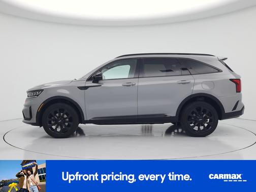 Gray 2023 Kia Sorento SX