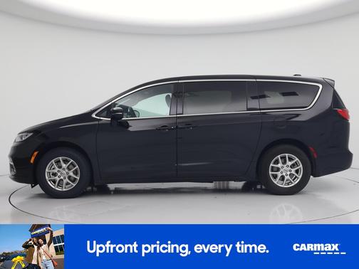 Black 2025 Chrysler Pacifica Select