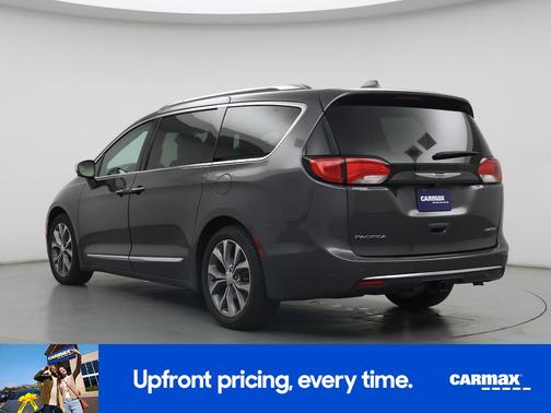 Gray 2018 Chrysler Pacifica Limited