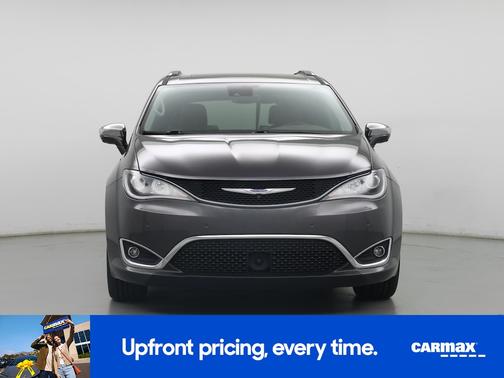 Gray 2018 Chrysler Pacifica Limited