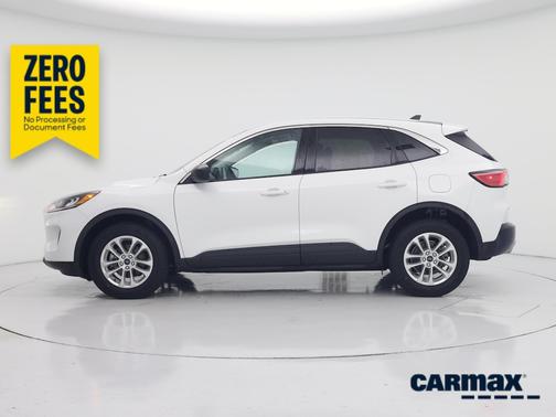 White 2022 Ford Escape SE