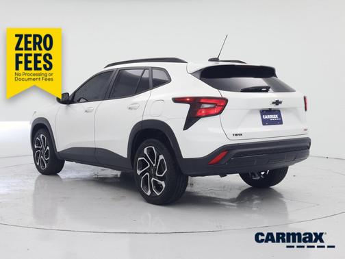 White 2024 Chevrolet Trax 2RS