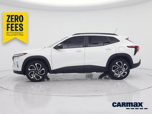 White 2024 Chevrolet Trax 2RS