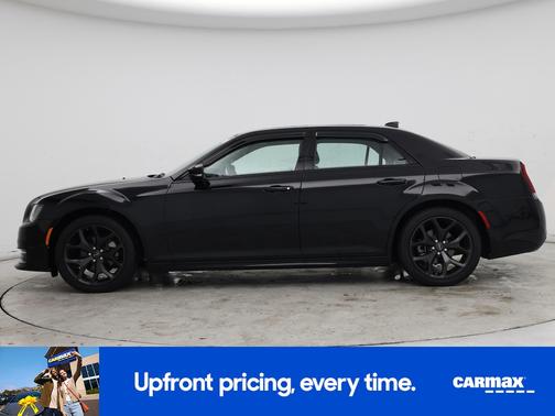 2022 Chrysler 300 Touring L