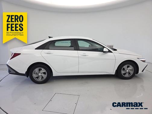 White 2026 Hyundai ELANTRA SE