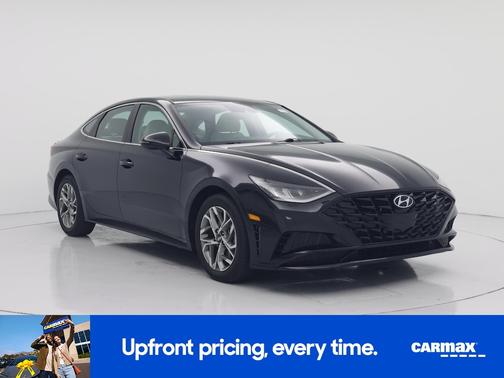 Black 2022 Hyundai SONATA SEL