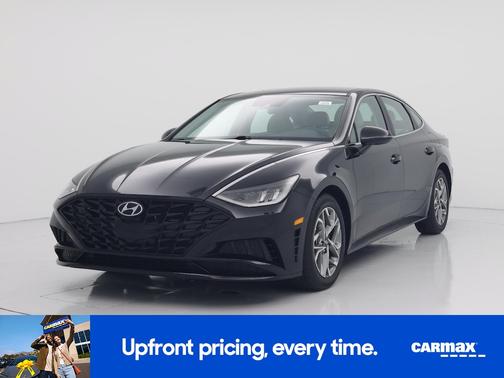 Black 2022 Hyundai SONATA SEL