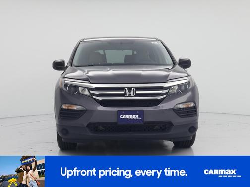 Gray 2018 Honda Pilot LX