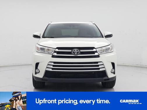 Black 2019 Toyota Highlander XLE