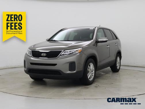 Gray 2015 Kia Sorento LX
