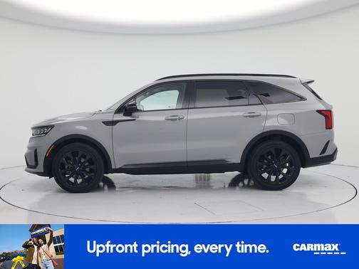 Gray 2023 Kia Sorento SX