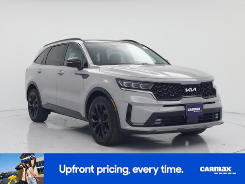 Gray 2023 Kia Sorento SX