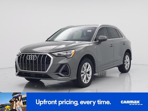 Green 2022 Audi Q3 S-Line Premium