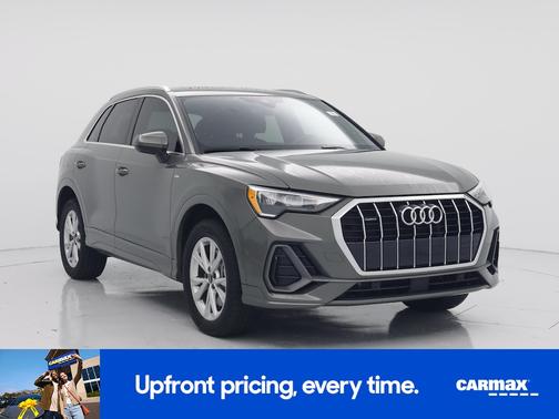 Green 2022 Audi Q3 S-Line Premium