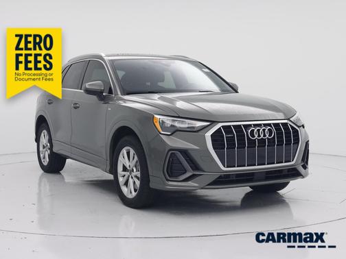 Green 2022 Audi Q3 S-Line Premium