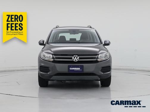 Gray 2016 Volkswagen Tiguan S