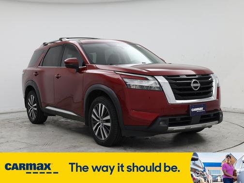 2022 Nissan Pathfinder Platinum