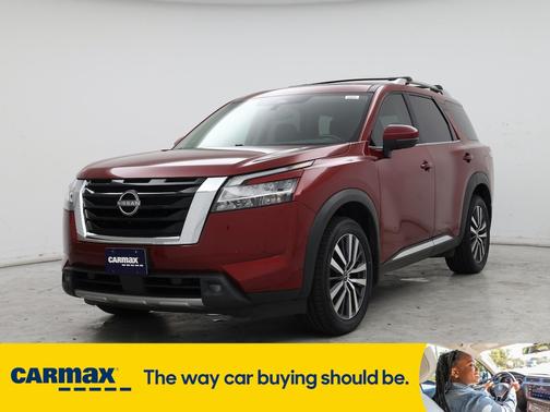 2022 Nissan Pathfinder Platinum