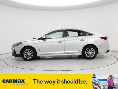 2018 Hyundai SONATA SE