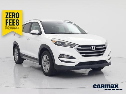 White 2018 Hyundai TUCSON SEL Plus