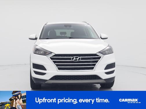White 2019 Hyundai TUCSON SEL