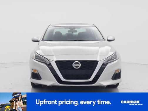 Silver 2022 Nissan Altima SV