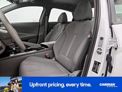 2021 Hyundai ELANTRA SE