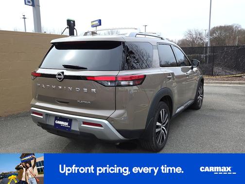 2023 Nissan Pathfinder Platinum