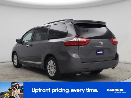 2017 Toyota Sienna XLE