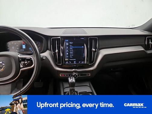 Blue 2019 Volvo XC60 T5 Inscription