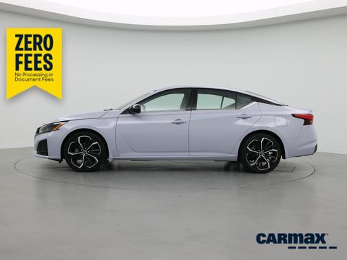 Gray 2023 Nissan Altima SR