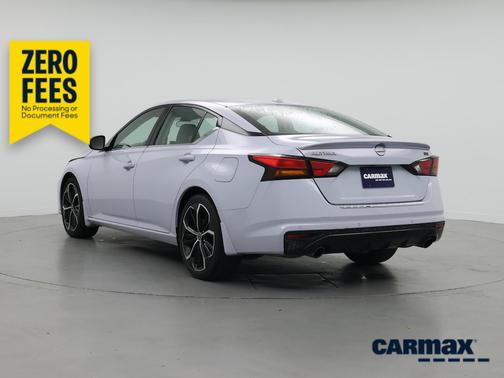 Gray 2023 Nissan Altima SR