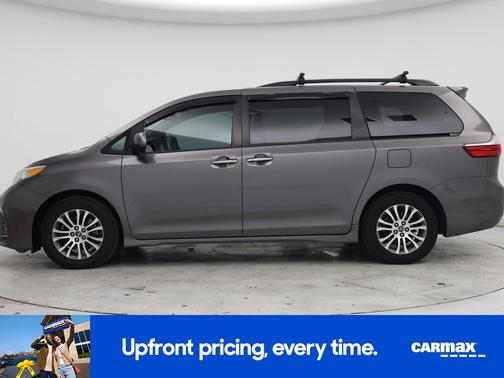 2019 Toyota Sienna XLE