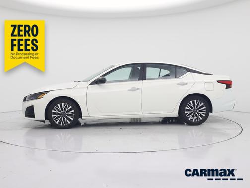 White 2025 Nissan Altima SV