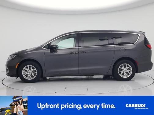Gray 2023 Chrysler Pacifica Touring L