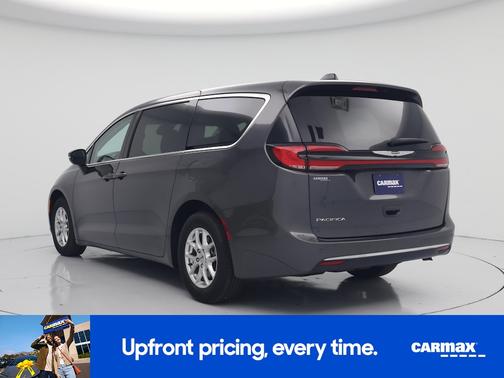 Gray 2023 Chrysler Pacifica Touring L