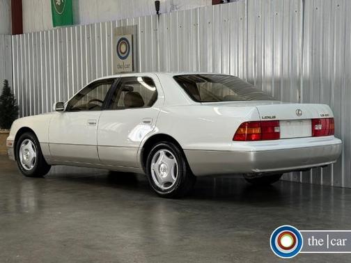 1998 Lexus LS 400 