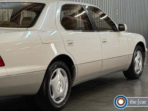 1998 Lexus LS 400 