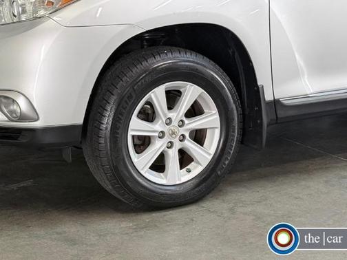 2013 Toyota Highlander SE