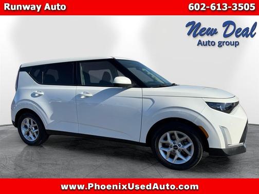 2024 Kia Soul LX