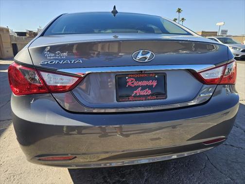 2011 Hyundai SONATA Limited